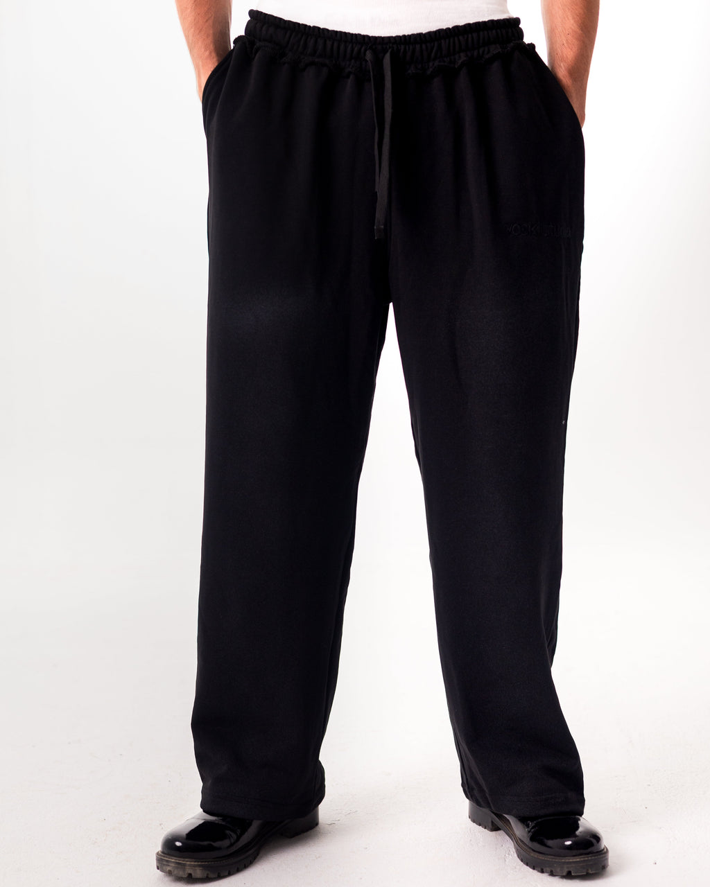 SWEATPANTS "PROPAGANDA" - BLACK VINTAGE WASHED