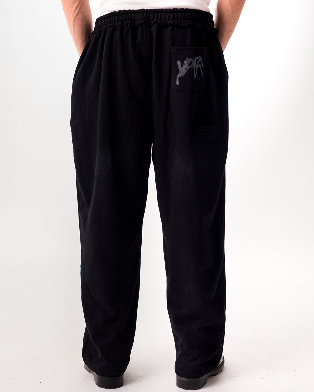 SWEATPANTS "PROPAGANDA" - BLACK VINTAGE WASHED