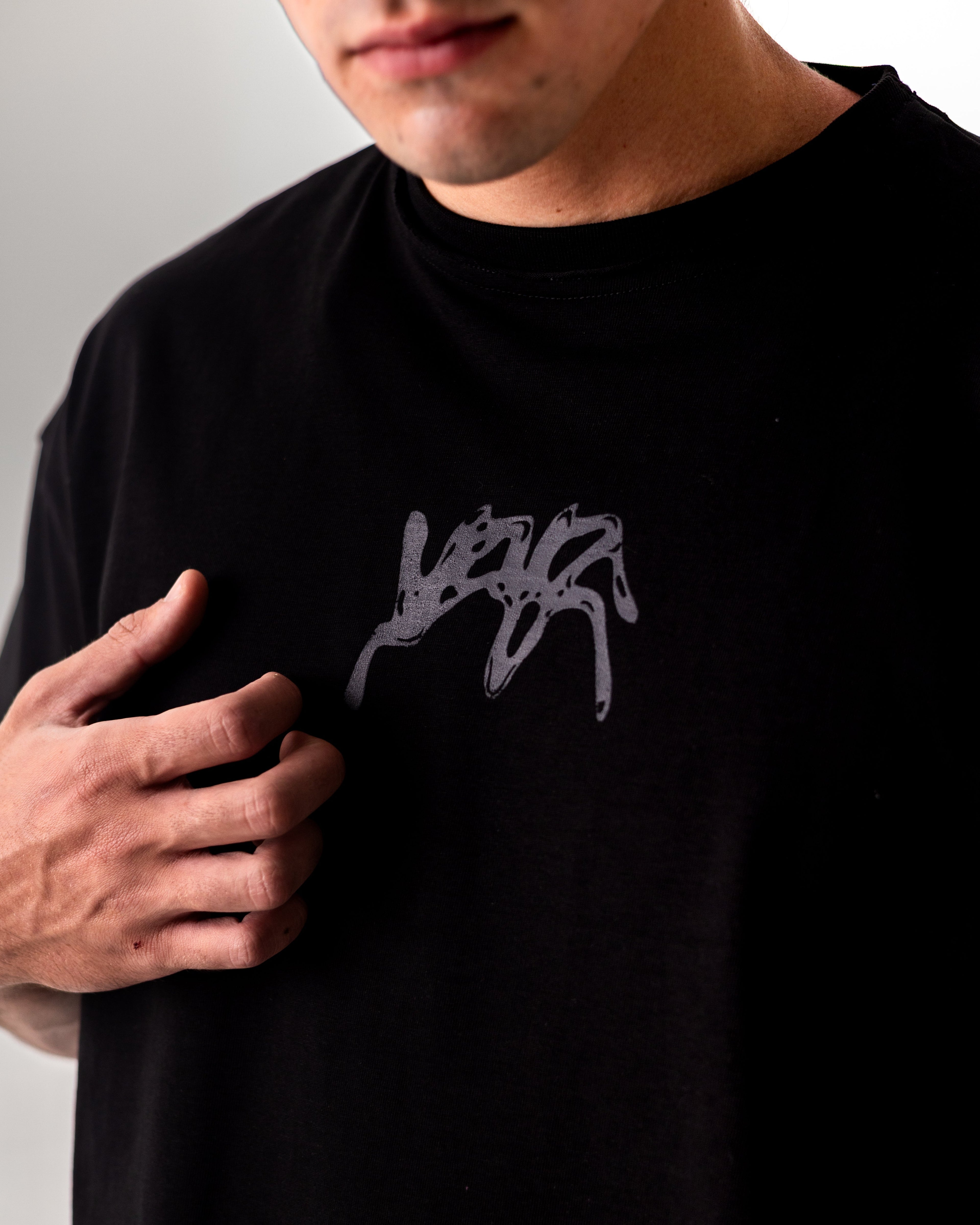 TEE-SHIRT "PROPAGANDA" - BLACK BOXY TEE